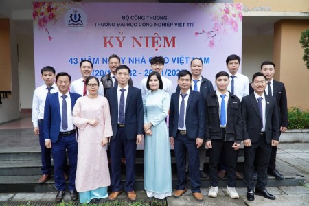 Khoa Cơ khí – Ô tô: “Từ những bản vẽ truyền thống đến Công nghệ ô tô tương lai”